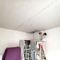 CONTROSOFFITTO Appartamento privato: stanze e corridoio